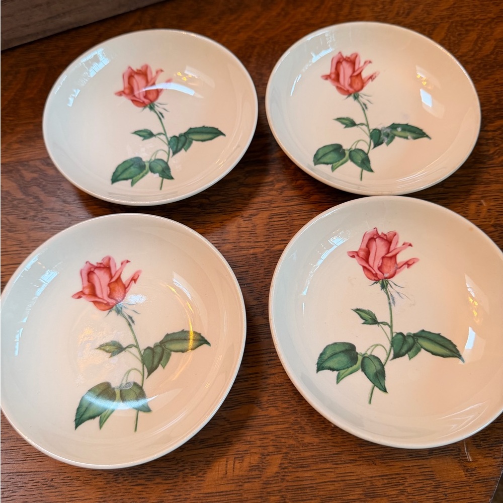 Vintage Betsy Rose pattern Dessert Plates - Set of 4